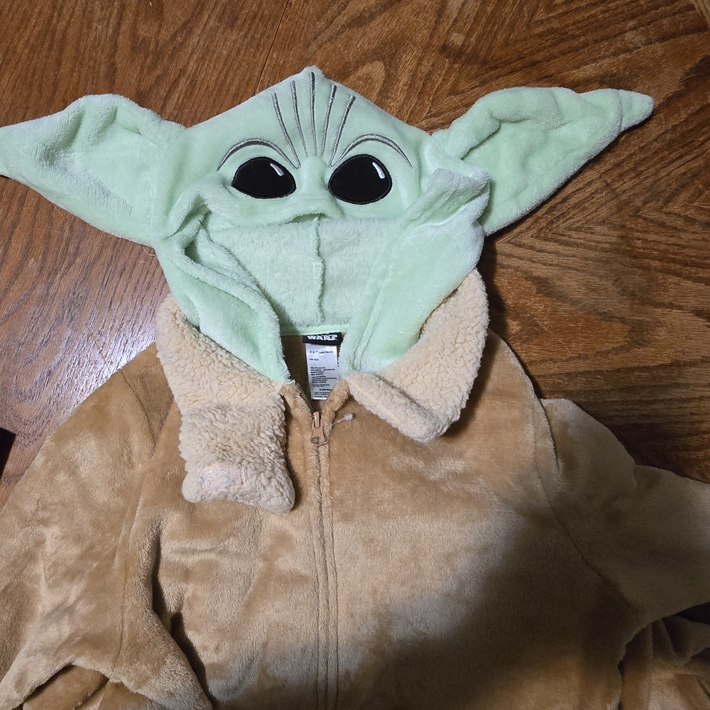 Star Wars Green and Tan Yoda Hoodie